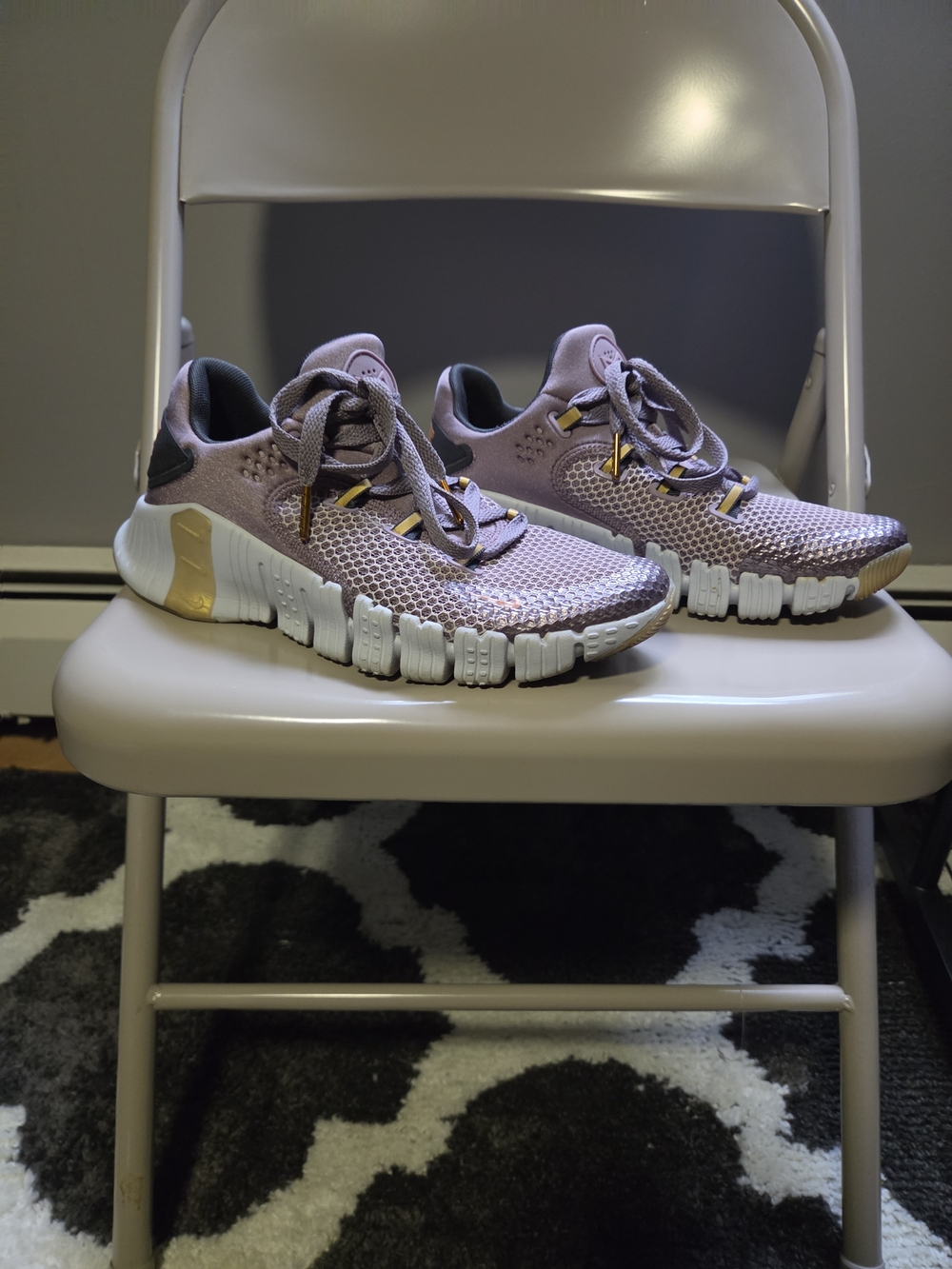 Nike Free Metcon Women's Lightweight Knit Sneakers - Lavender